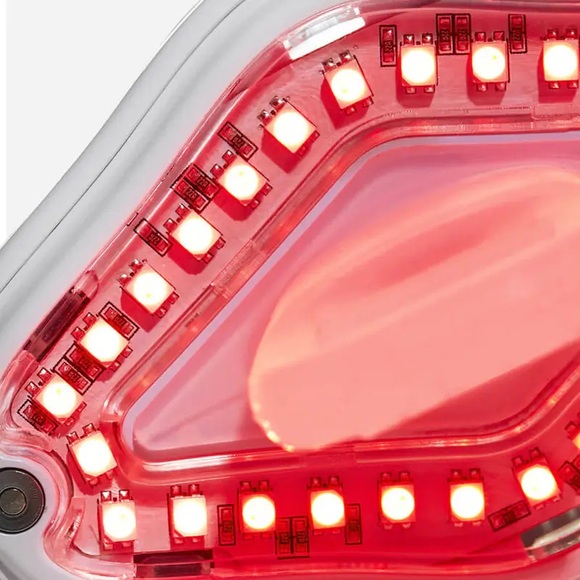 CURRENTBODY skin LED Lip Perfector Anti-aging LED wearable for youthful lips*NWB - Picture 2 of 6